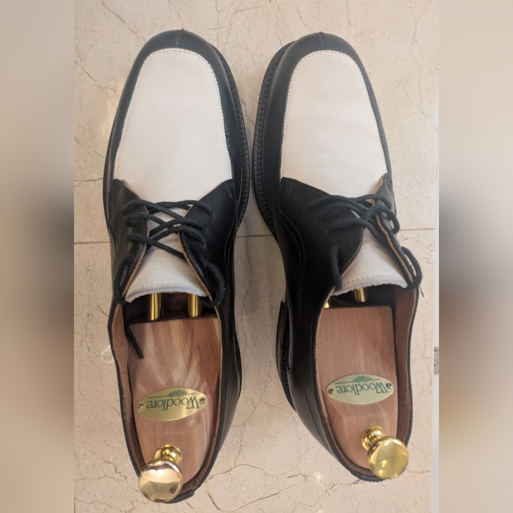 Johnston & Murphy Men's White and Black Derby Dress Shoes